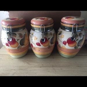3 Kitchen Canisters
